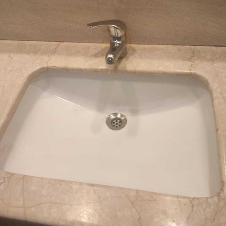 Spot On Sri Krish Hotel ヴェールール エクステリア 写真